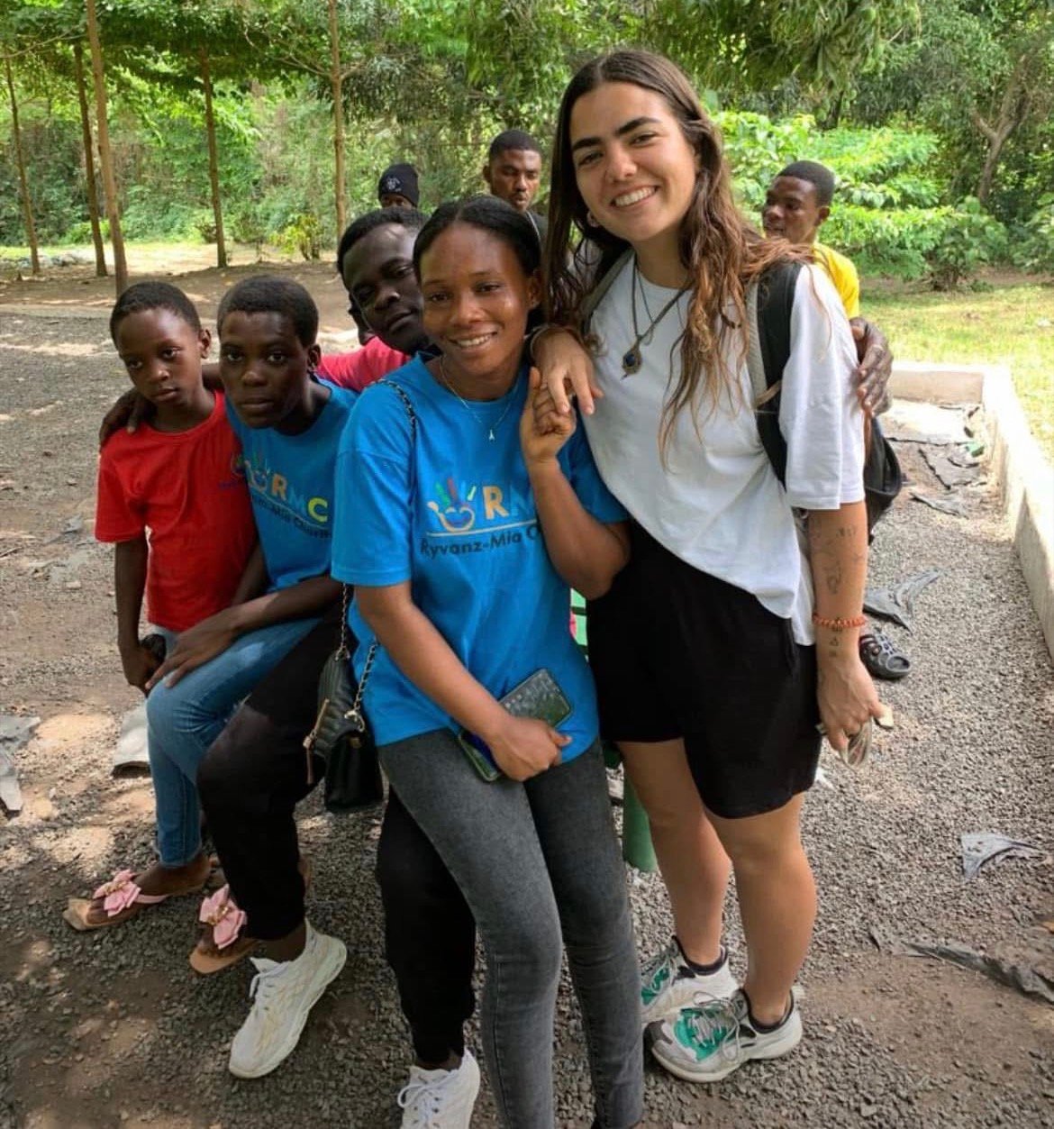 Ryvanz-Mia Charity volunteers and community members working together