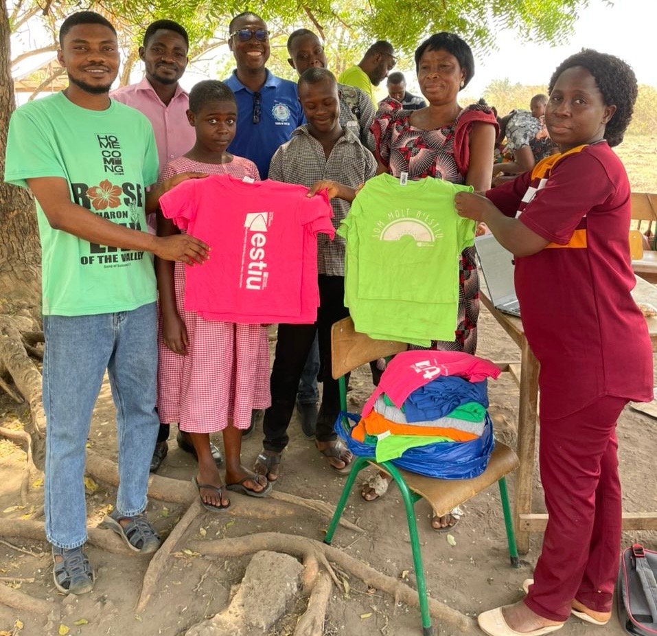 Volunteer with Us