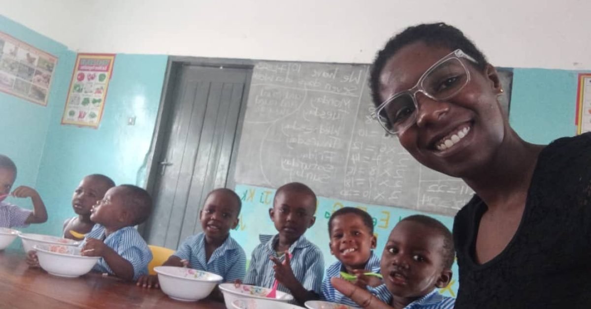 Benefits of Helping Children at Christmas Benefits of Helping Children at Christmas